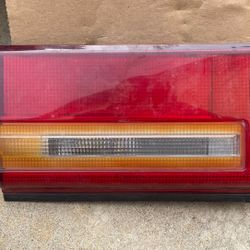 87-89 Toyota Camry Trunk Tailights