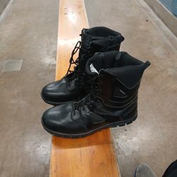 Size 14 Black Reebok Boots