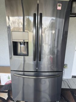 FRIGIDAIRE standard Depth French door Refrigerator