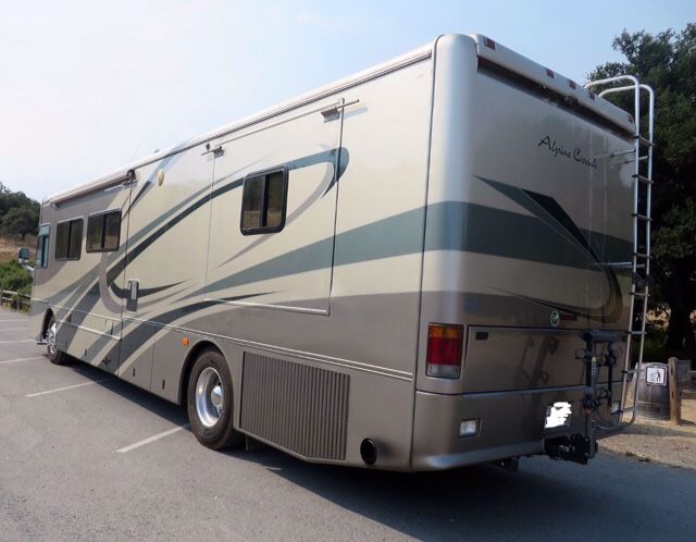 2004 Alpine Coach Motorhome