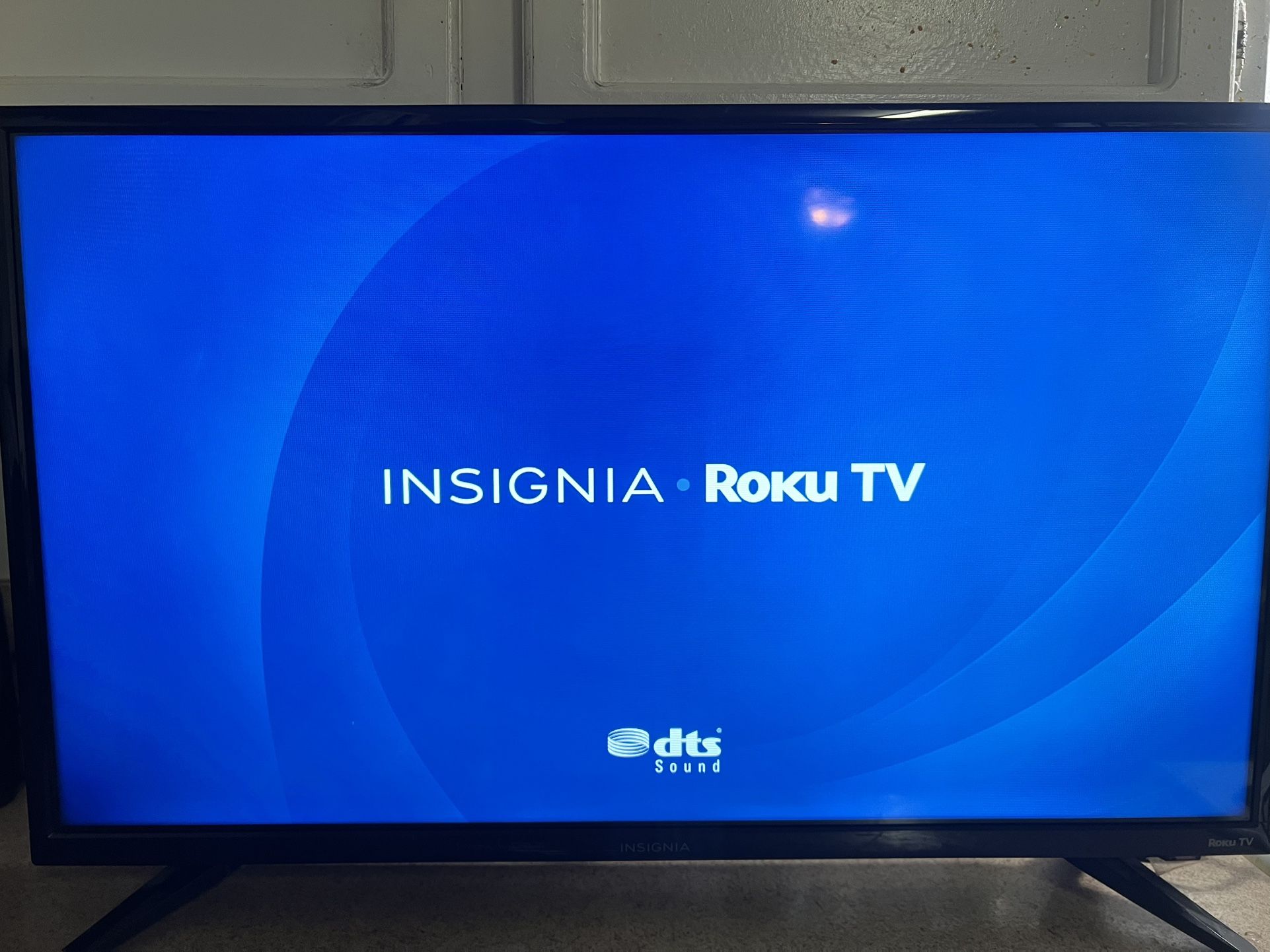 32 Inch Insignia Smart Tv