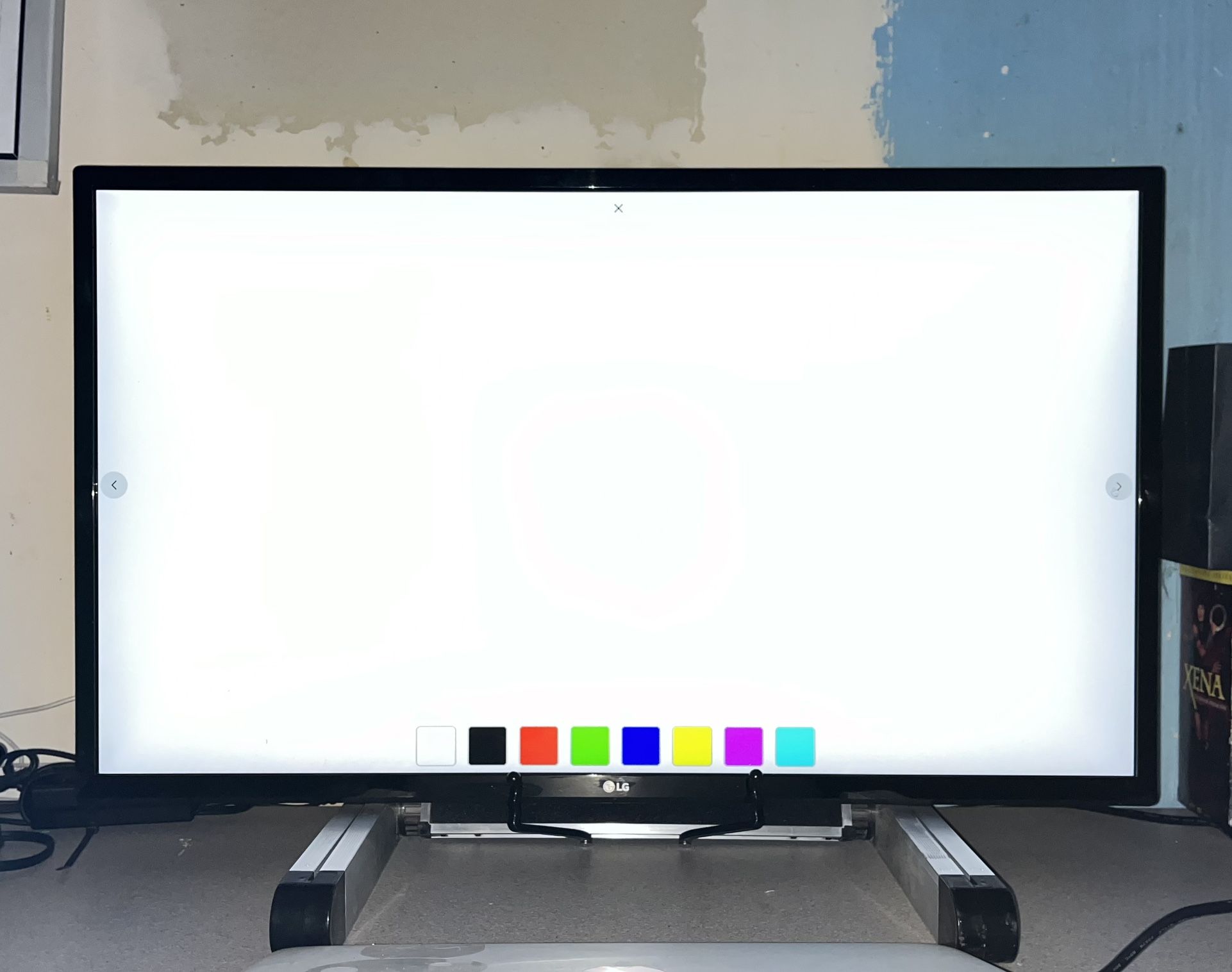 LG 32 Inch Monitor/TV