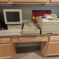 Vintage Macintosh IICi Computer 