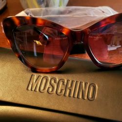 Moschino Gradient Sunglasses Cateye 54mm