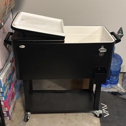 Cooler On Wheels
