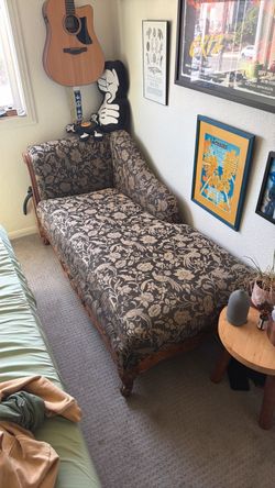 Vintage Floral Chaise Lounge / Fainting Couch