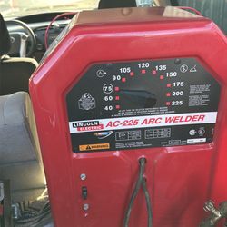 Lincoln electric AC – 2 25/8 Arce welder