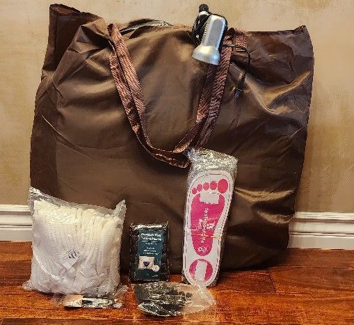 Pro Tent For Spray Tent with Accessories. Great for Cosmetologists!