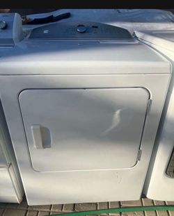 Kenmore Electric Dryer 240 v in excellent condition
