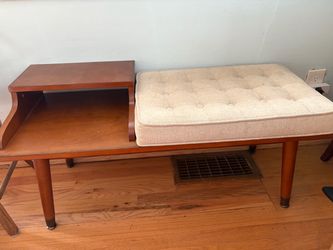 Entryway bench