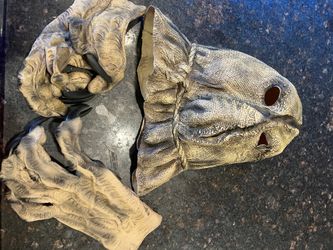 Spirit Halloween Mask & Gloves 