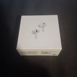 AirPods Pro 2nd Generation, MagSafe Wireless Charging Case (USB‑C) ANC