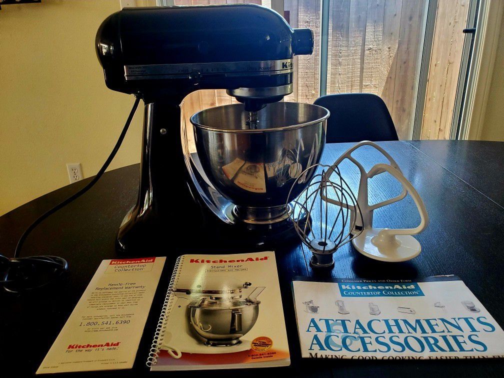 KitchenAid Ultra Power 10 Speed Mixer with 3 Attachments and Recipe Book