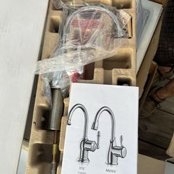 Melea Single-Handle Bathroom Faucet – Modern Chrome Finish (New in Box)