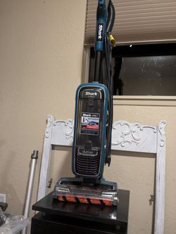 Shark Apex liftaway DuoClean