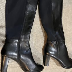 Stylish Well Crafted Black Boots