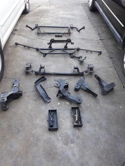 Chevy lift kit 6-8" complete with hard ware.