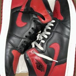 Jordan 1 Banned Bred (2016)