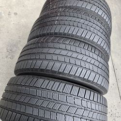 4 PCS OF TIRES. MICHELIN DEFENDER. SIZE 265/50/20