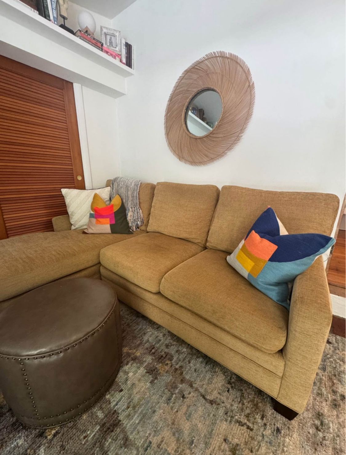 Sectional Sofa With Chaise 