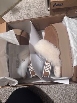 Ugg women slippers