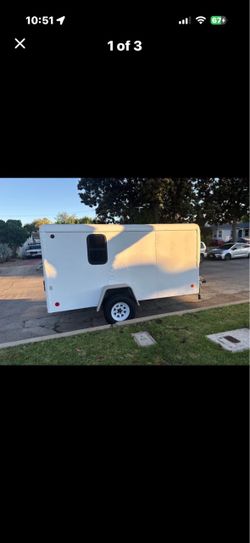 Enclosed trailer