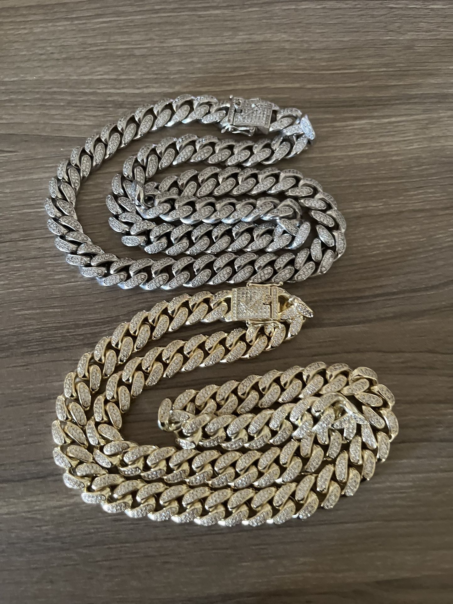 Chains Blinged out 