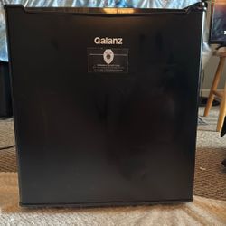 Galanz Mini Fridge Single Door Black 1.7 