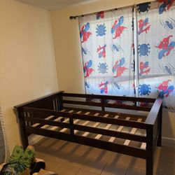 Twin Size Bed For Sale 