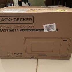 Black & Decker microwave