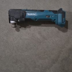 Makita 18V LXT Lithium-Ion Cordless Oscillating Multi-Tool (Tool Ink