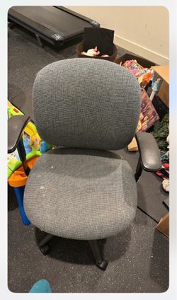 Rolling desk/office chair