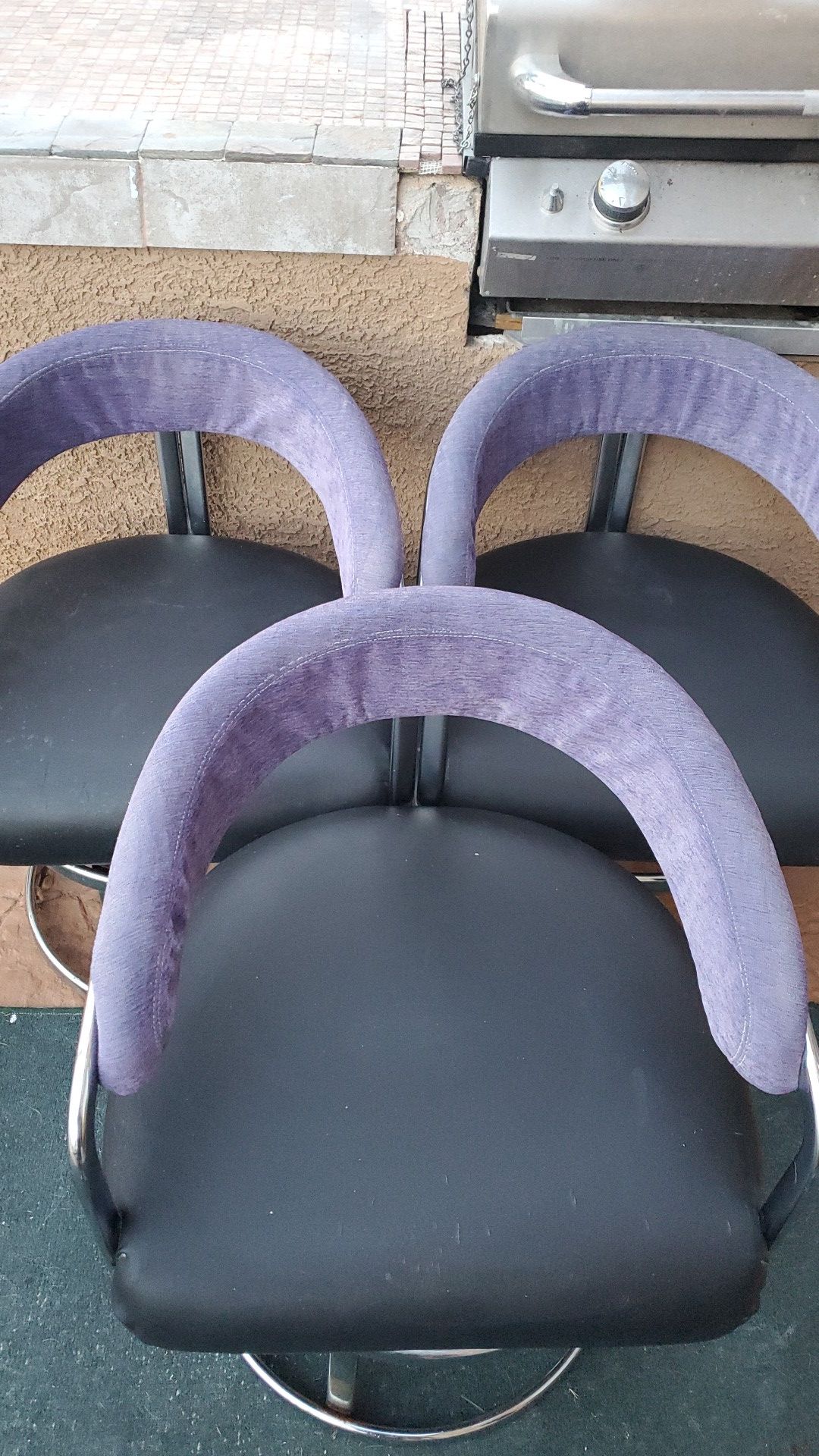 Chairs 3 each asking 120$ for all 3