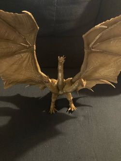 Hiya toys golden ghidora