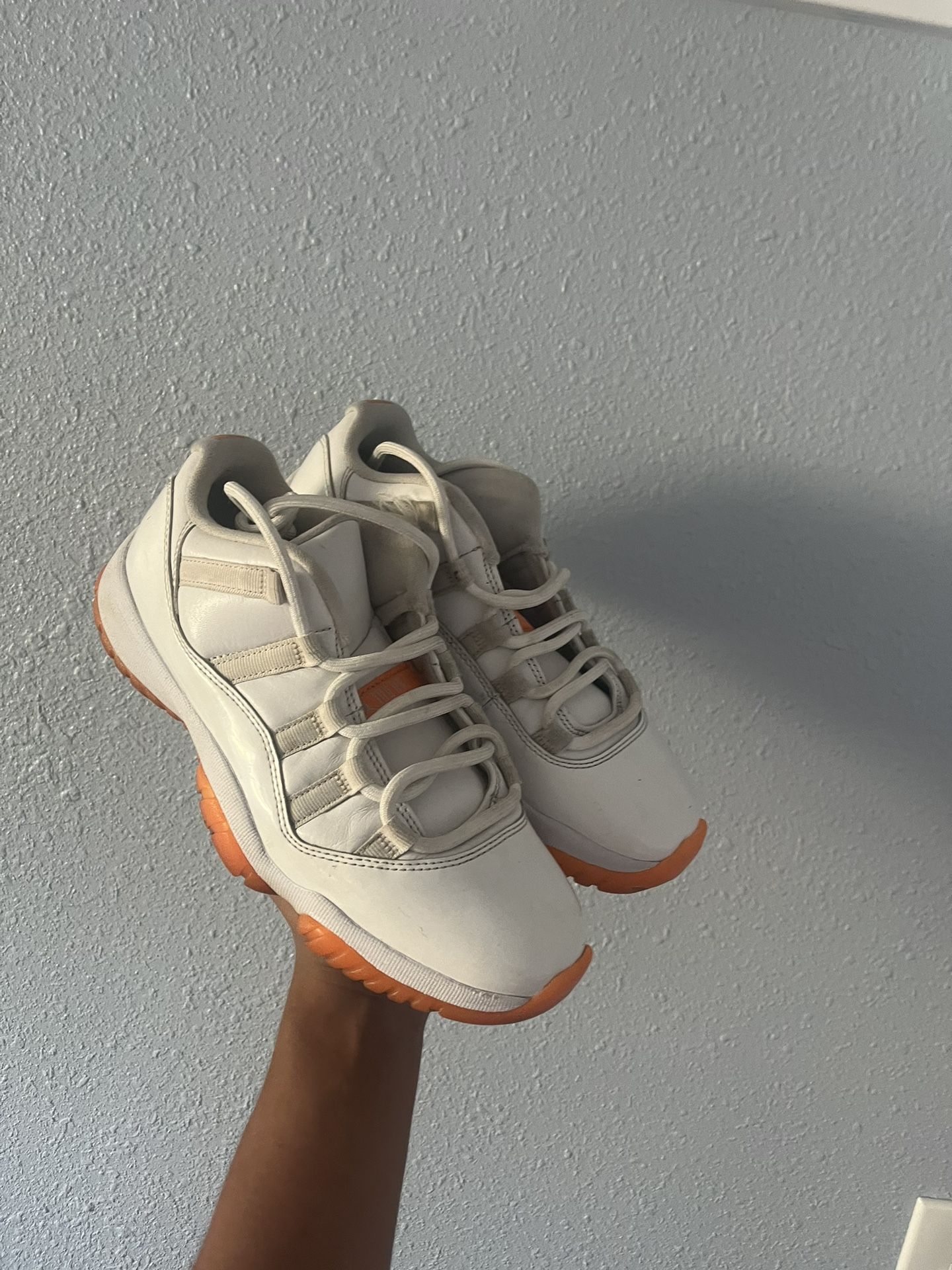Jordan 11 Low Citrus 