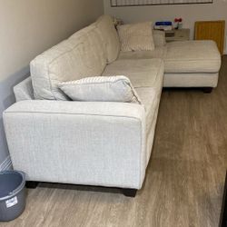 Couch Good Condition Well Kept