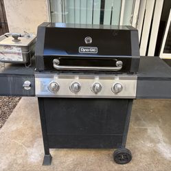 Dyna-Glo 4-Burner Gas Grill