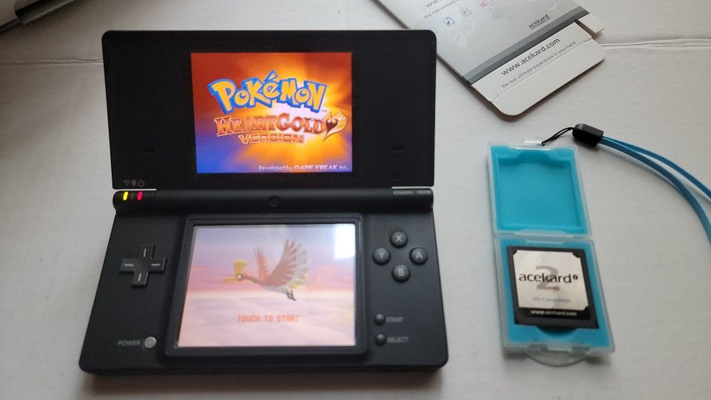 Nintendo DSi With Game, Box And Acekard