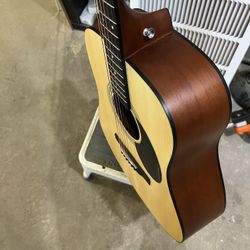 JASMINE acustic Guitar in Good Condition 