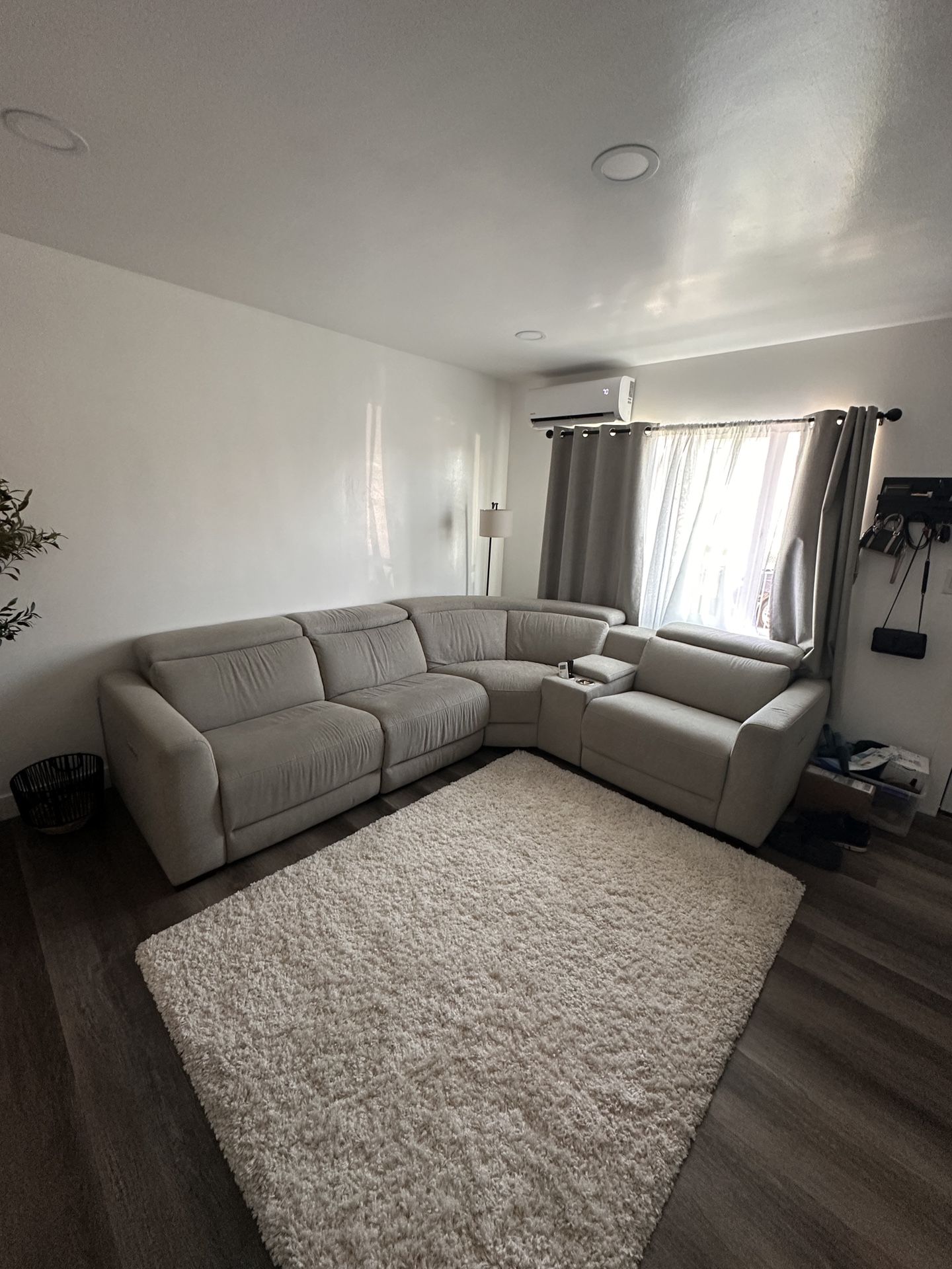 Living Spaces Sectional Couch/Sofa