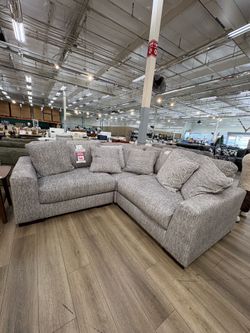 Ashley Furniture regent park 3 piece modular sectional