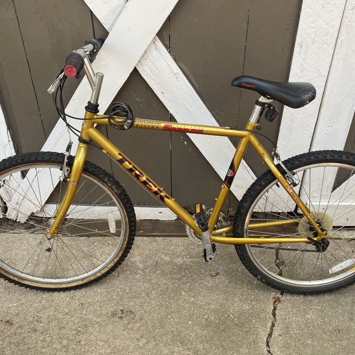 trek snap on bicycle TREK Snap on Anniversary Edition Snap-On - Mountain Bike - 19.5” Frame Gold  for Sale in Coachella, CA