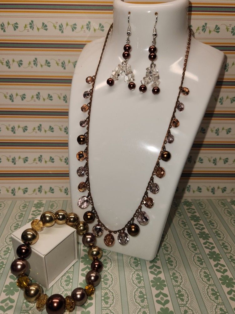 #1774, LOT VINTAGE GLASS SET, NECKLACE, EARRINGS, BRACELET