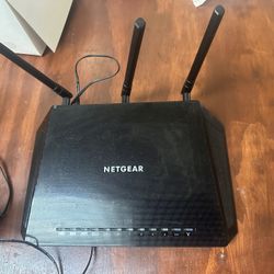 NETGEAR Smart Wi-Fi Router 