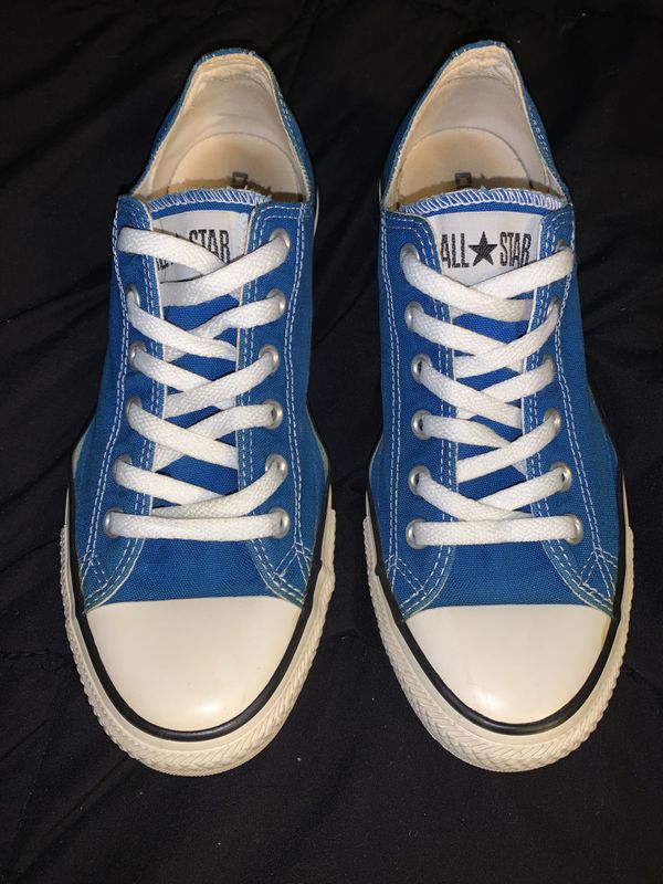 blue low top chucks