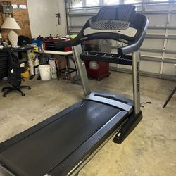 Nordic Track Treadmill 