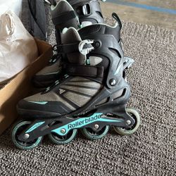 Roller Blades Women Size 9