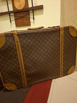 Vintage Louis Vuitton Monogram Large Suitcase – As Is