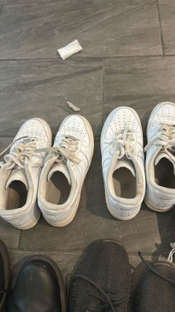 2 pairs of Af1s