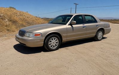 2002 Ford Crown Victoria